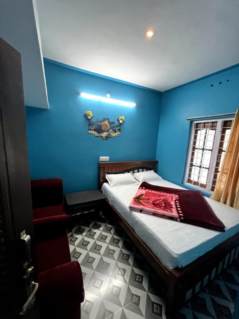Rooms Booking in Kolukkumalai
